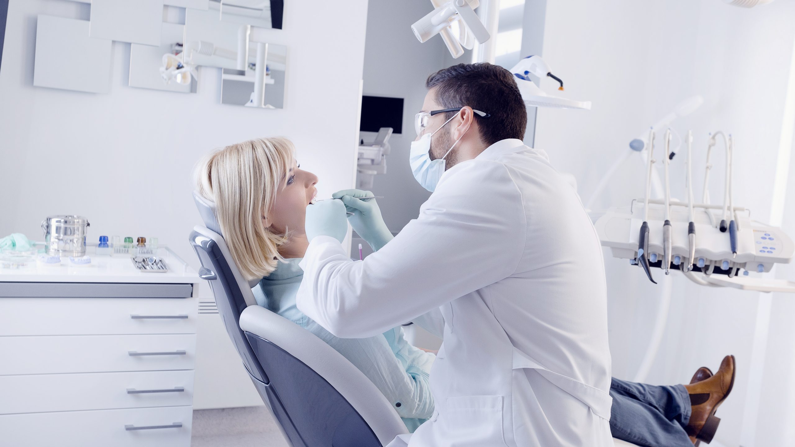 Dentist in Dallas, OR